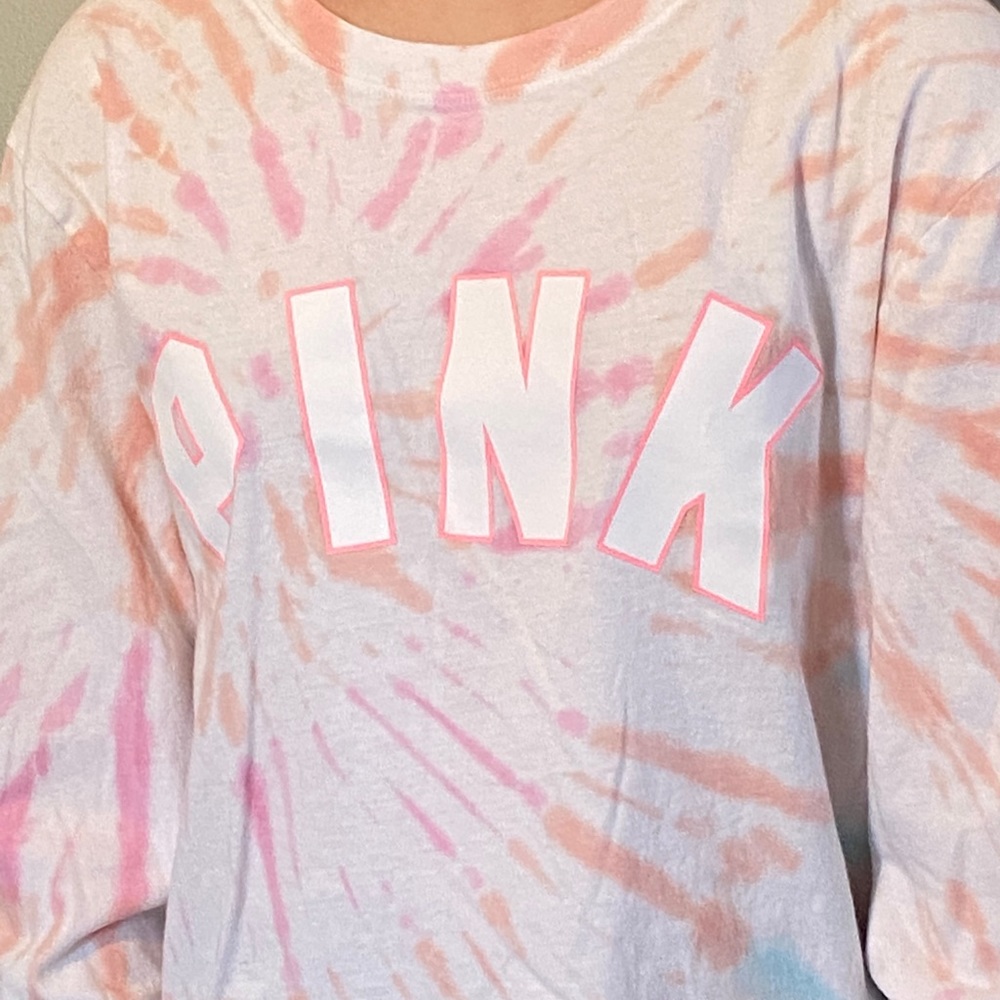 We are selling a long sleeve shirt.